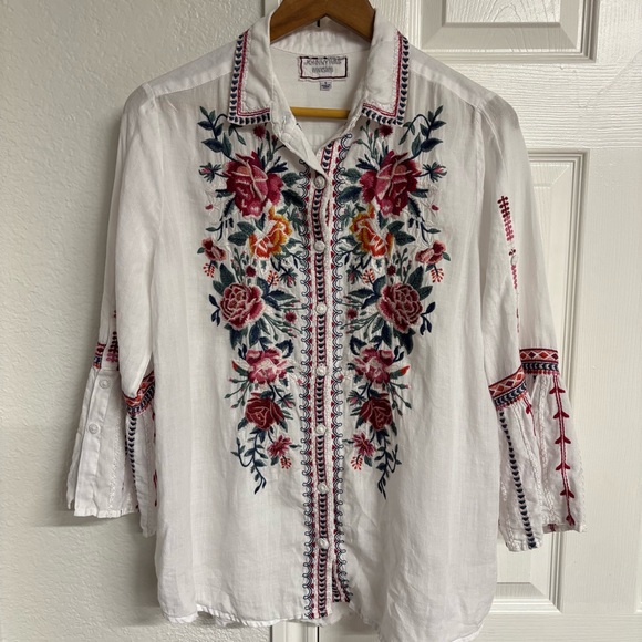 Johnny Was | Arie White Flute Sleeve Shirt Size S - Picture 3 of 5